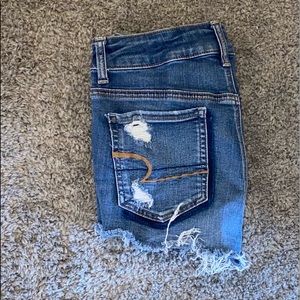 American Eagle High Waist Distressed Shorts size 2 - New without tags